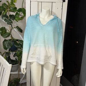 Ocean drive sz Lg Gradient Blue and White Women's Hoodie